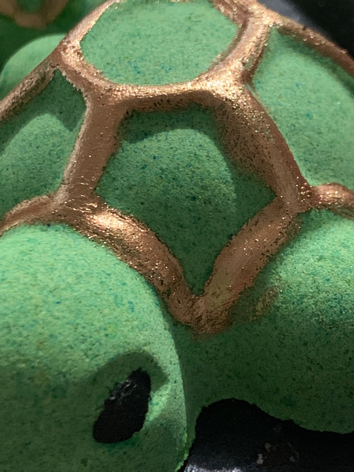 Turtle colourful bath bomb