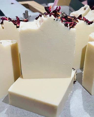 Handmade Soap - White Rose with Sheer Lily W/ Kaolin Clay